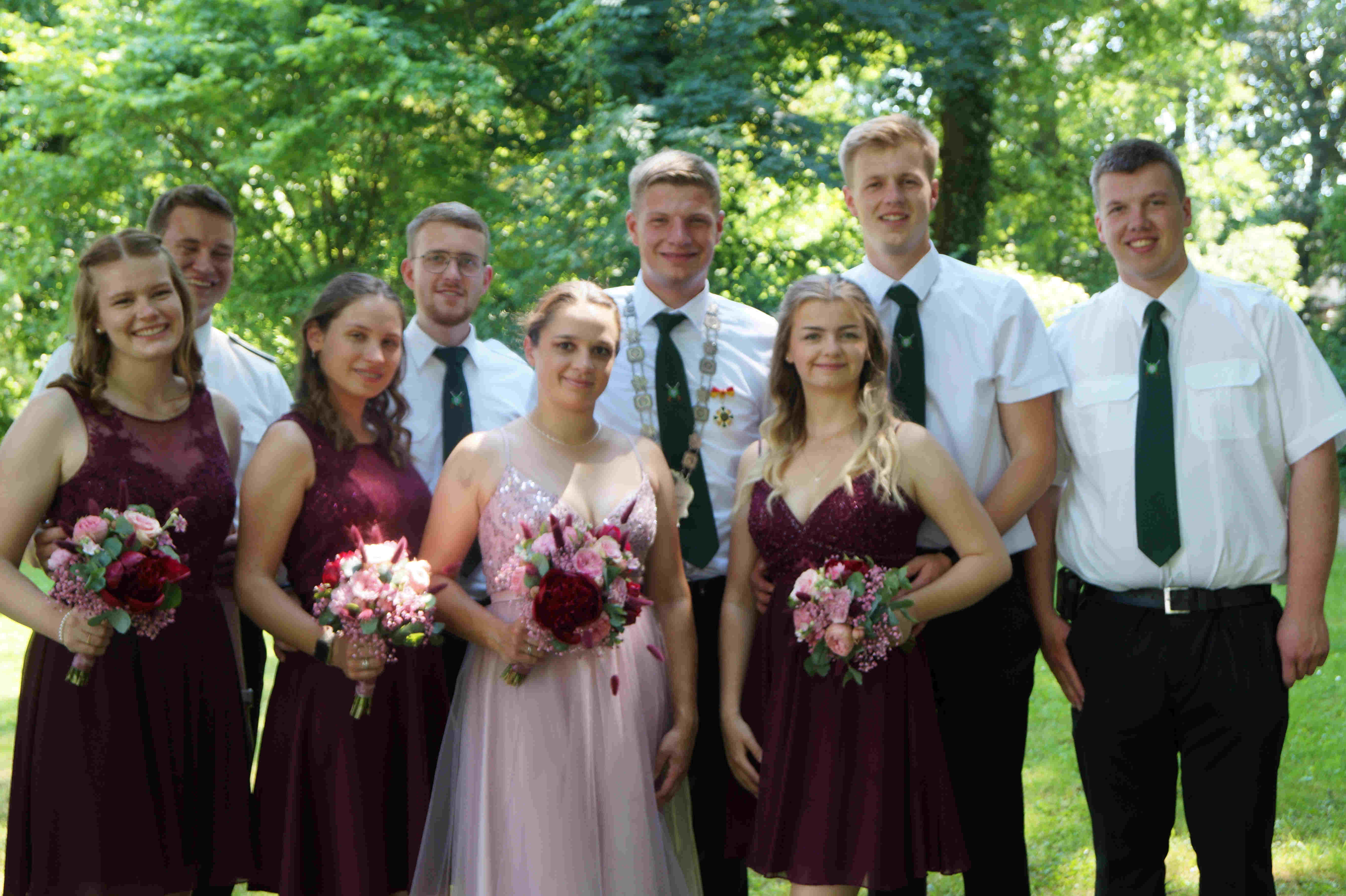 Jungschützenkönigspaar mit seinem Hofstaat 2023